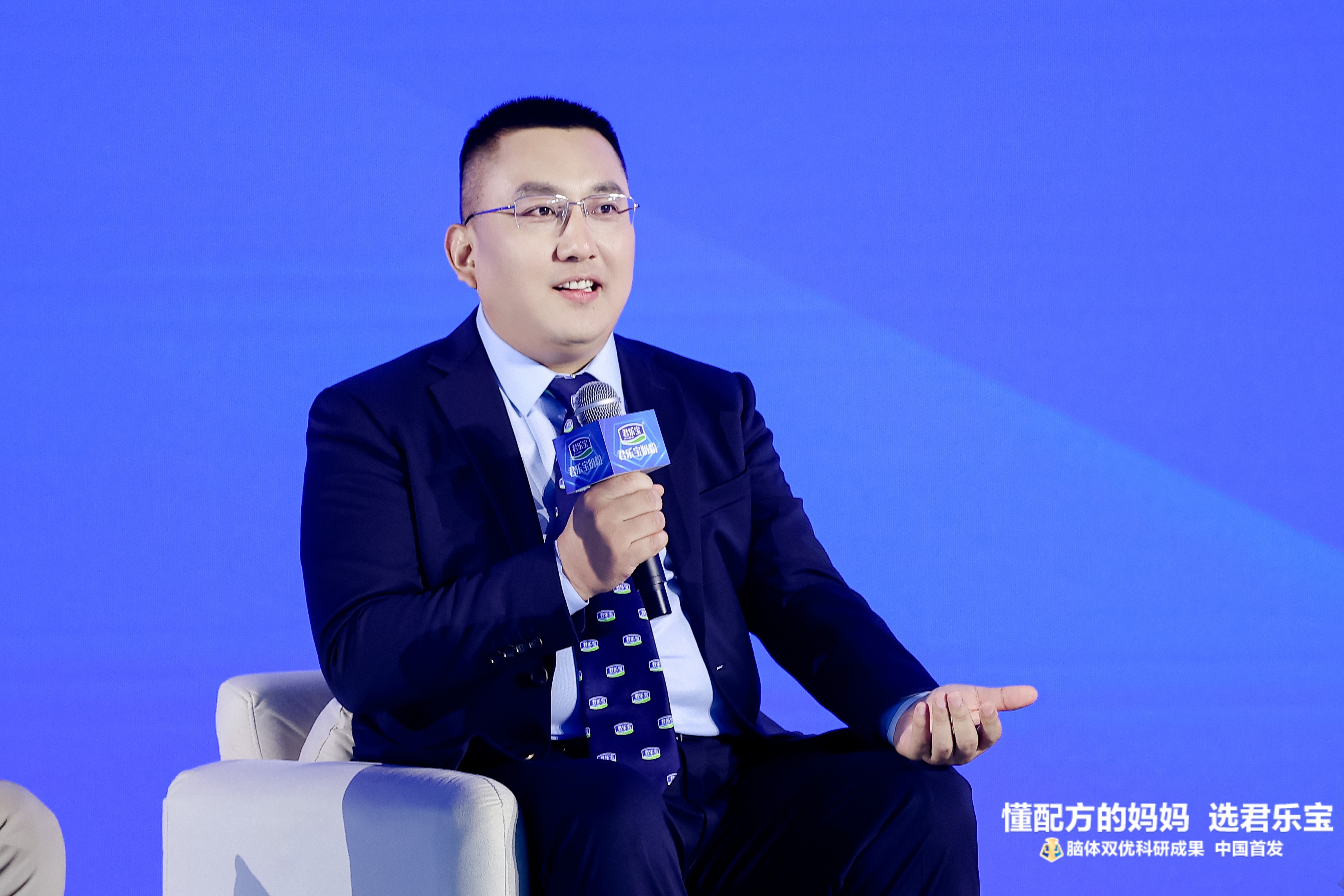 君乐宝奶粉“脑体双优”模型权威认证达国际领先水平君乐宝12年的梦想实现了