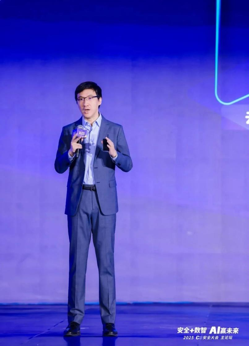 “云网数智安”融合共生！亚信科技、亚信安全助力百行千业全要素转型