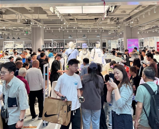 从区域潜力到流量高地：杉杉商业以文化引力激活“新兴商圈”增长引擎