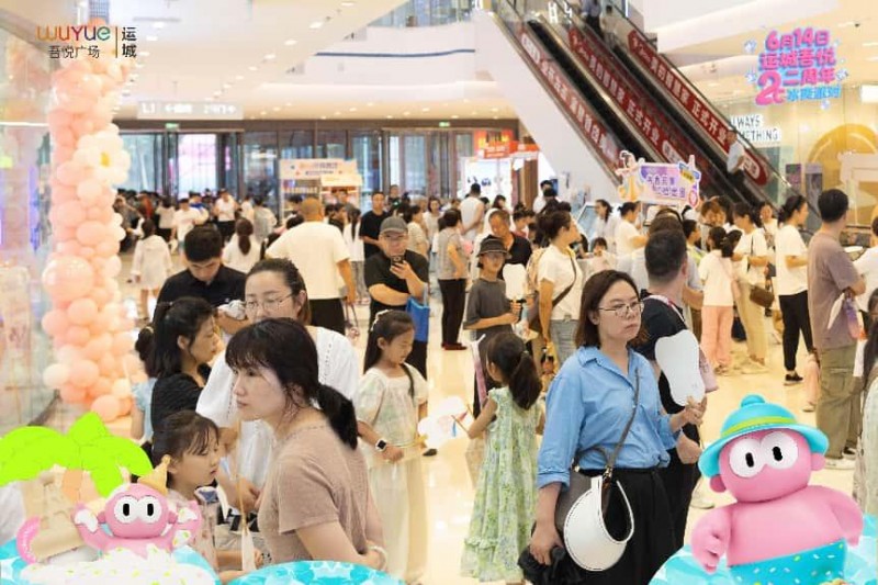 嘟嘟仔空降引爆全城狂欢，新城控股运城吾悦广场2周年庆诠释商业新价值